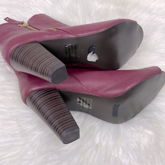 Breckelles | Burgundy open toe heel ankle booties 8.5 - Picture 10 of 10